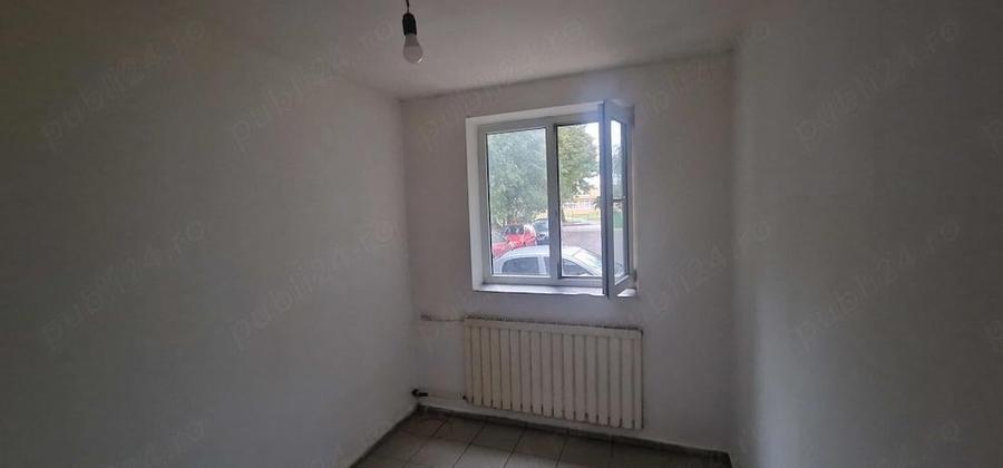 Vanzare garsoniera Bd.Dambovita, parter - 1