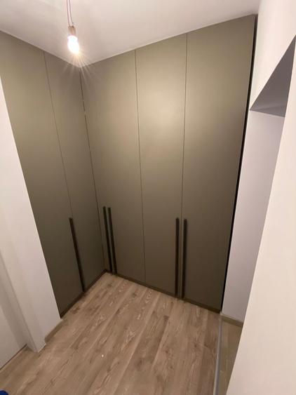 Complet mobilat si utilat. Etaj intermediar. Teresa 10 mp. - 12