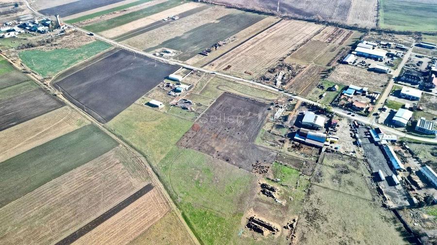 Teren Industrial cu P.U.Z. - 15