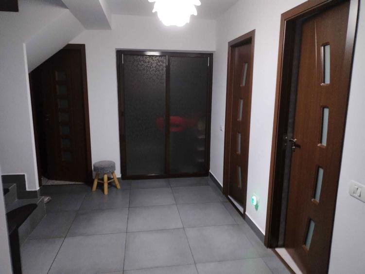 vila individuala cu 4 camere zona giurgiului - 8