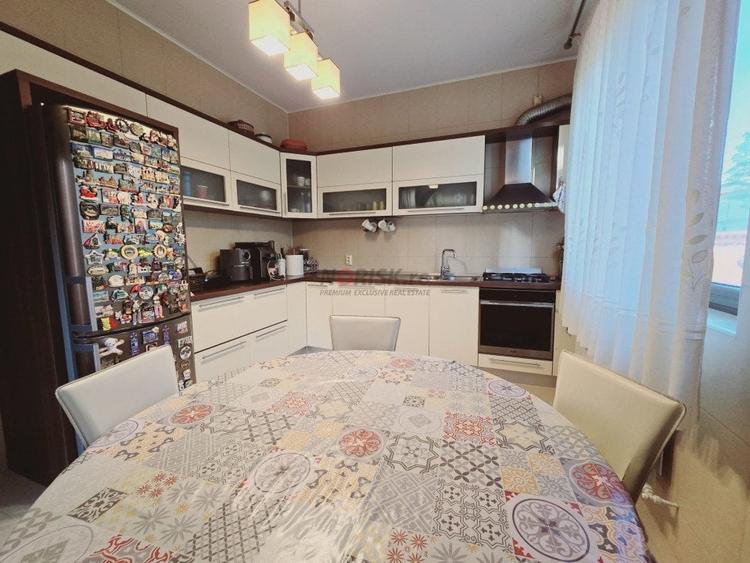 Titanul Nou - Auchan - vila ideala pentru familie - solida - confortabila - 14