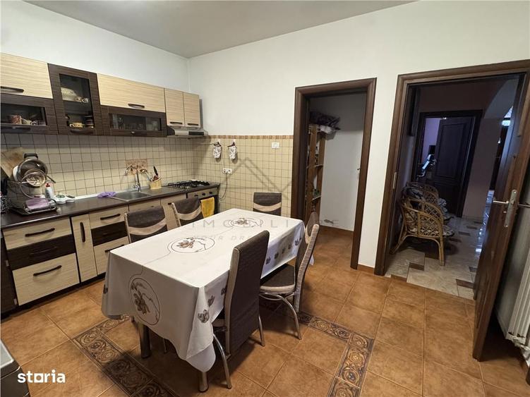 Vanzare Vila Individuala Mobilata Utilata -10 Camere - Teren 1000Mp C - 2