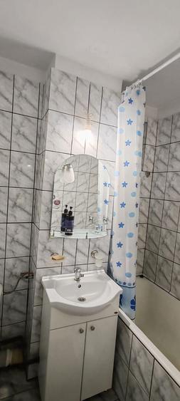 Inchiriez apartament 2 camere - 1