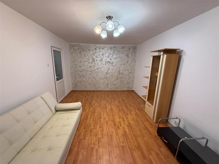 Apartament 2 Camere Decomandat Bl 1980 Tatarasi - 4