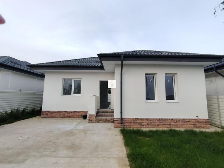 Casa 3 camere Crevedia - 8