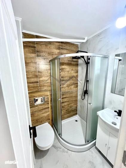 Apartament cu 4 camere decomandat în Dacia