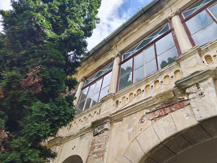 Apartament spectaculos  de vânzare în Palatul Teleki – Clădire monument  istoric - 8