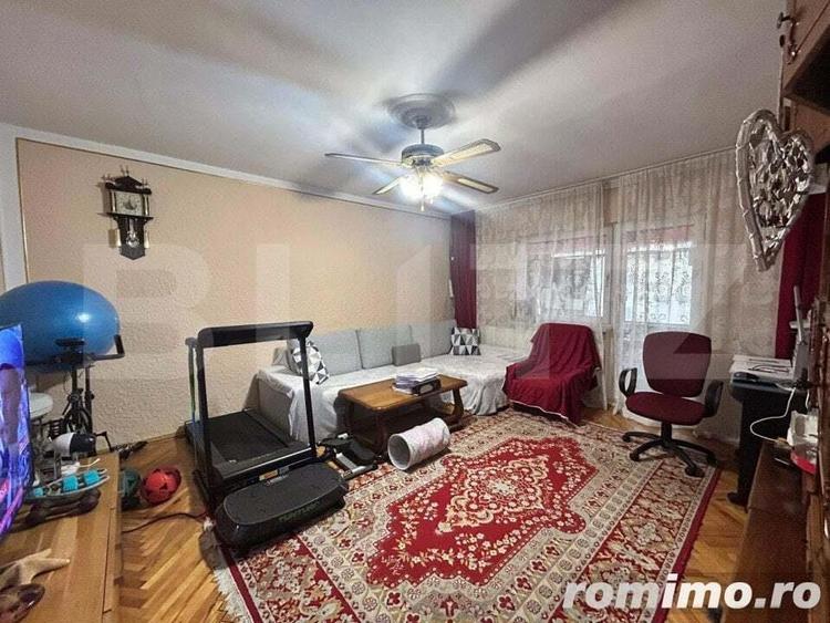 Apartament 3 camere , 68 mp, Strada Careiului - 13