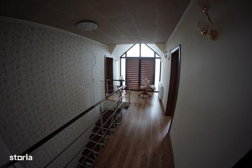 Casă cu 4 camere în Sânnicoară