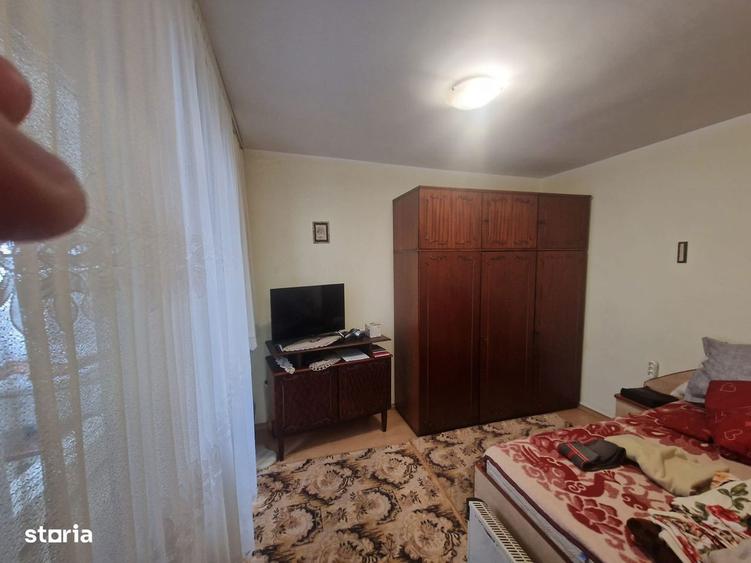 De vanzare ap. 2 camere nedec. , etaj 1 , George Enescu-Suceava - 3