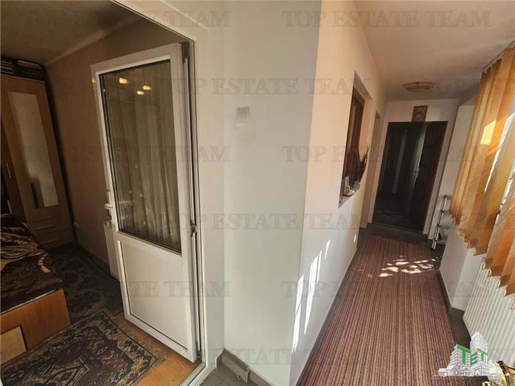 Casuta 3 camere placa peste etaj zona Margeanului - 9