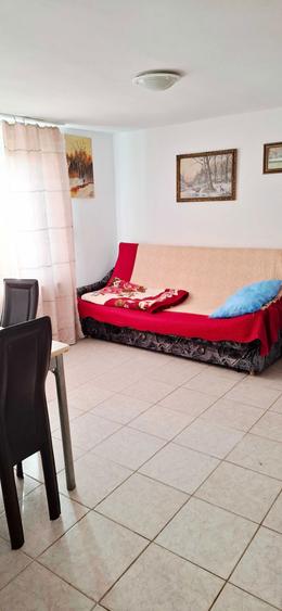 Inchiriez Casuta in curte cu 2 camere - 1