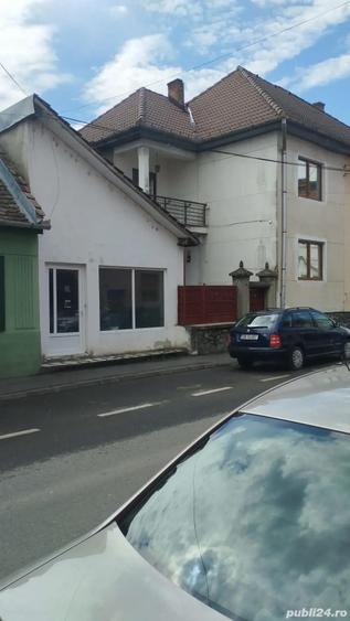 Casa singur in curte plus un spatiu comercial Sibiu Str Morilor - 3