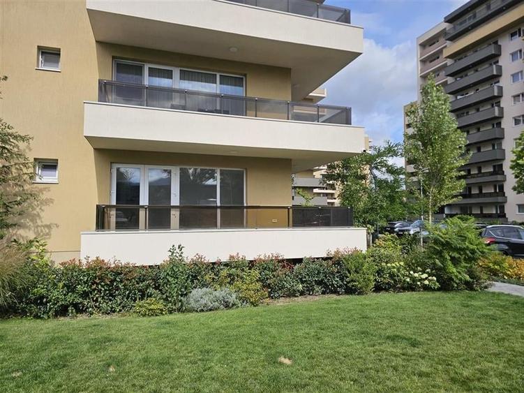 Spatiu Comercial 85mp URBAN PLAZA - 1