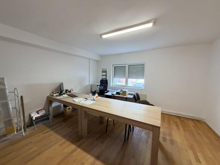 Spatiu ideal birou 3 camere Timisoara Chisodei - Comision 0% - 3