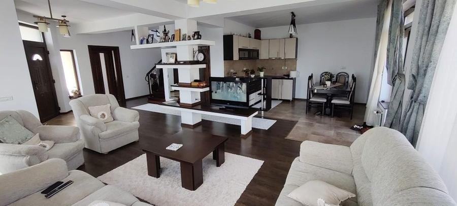 Casa mare cu teren 2600 mp in Dragomirna garaj dublu, fotovoltaice, - 2