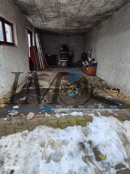 Casa ,curte ?i gradina.Teren cu 2700 mp. - 12
