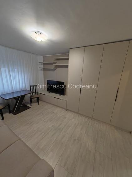 Garsoniera 27 mp, zona Expo Transilvania, etaj intermediar