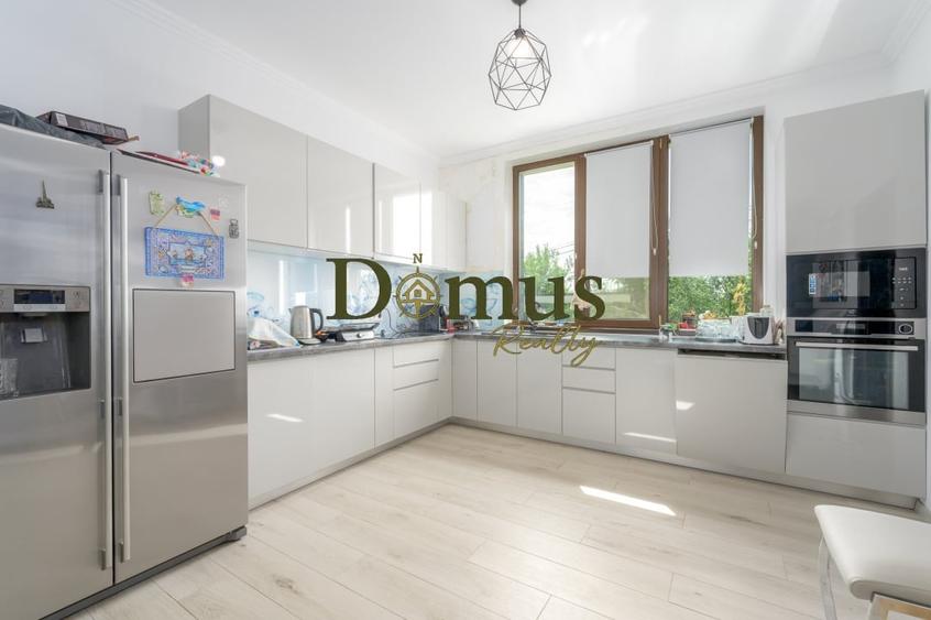 Vila Pasiva | Panouri Fotovoltaice | Vedere Lac Balotesti - 10