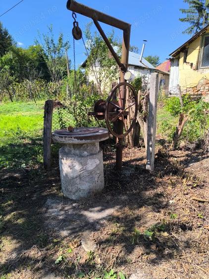 Gospodarie in Jud. Valcea, com. Pe?ceana, sat Ursoaia, 2 case ?i anexe - 5