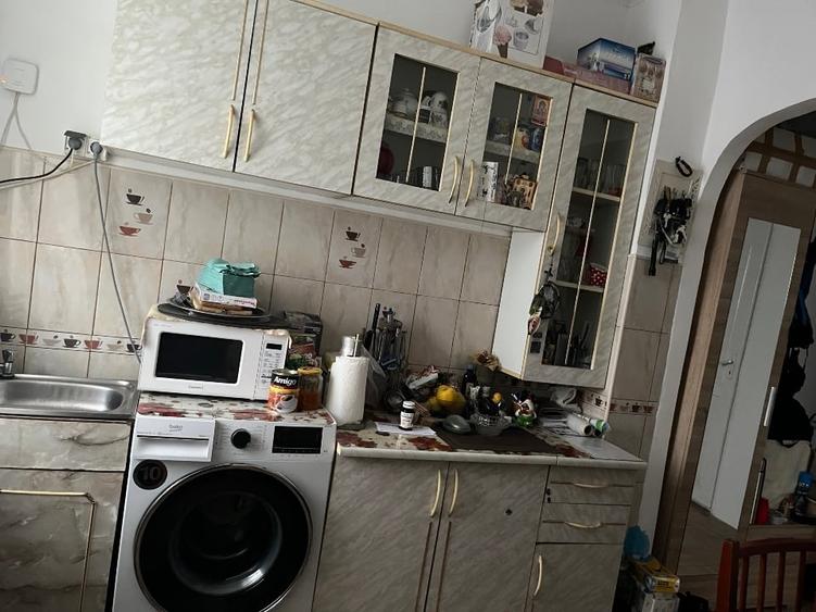 Vând apartament 2 camere Balș Olt - 2