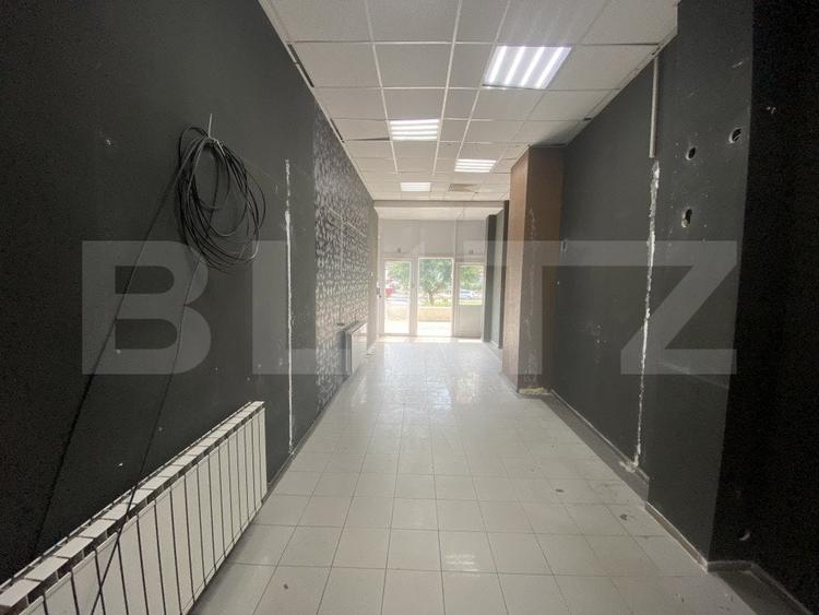 Spațiu comercial, de 81 mp, în Calea București