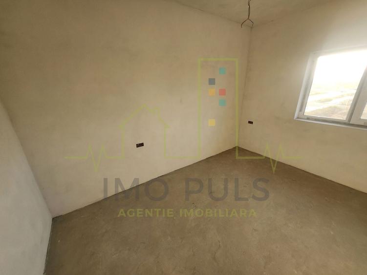 Duplex cu 4 camere cu Canalizare în Moșnița Veche