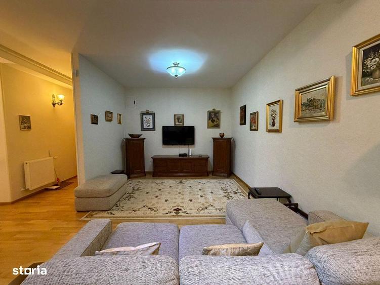 Apartament cu 2 camere în Arcul de Triumf