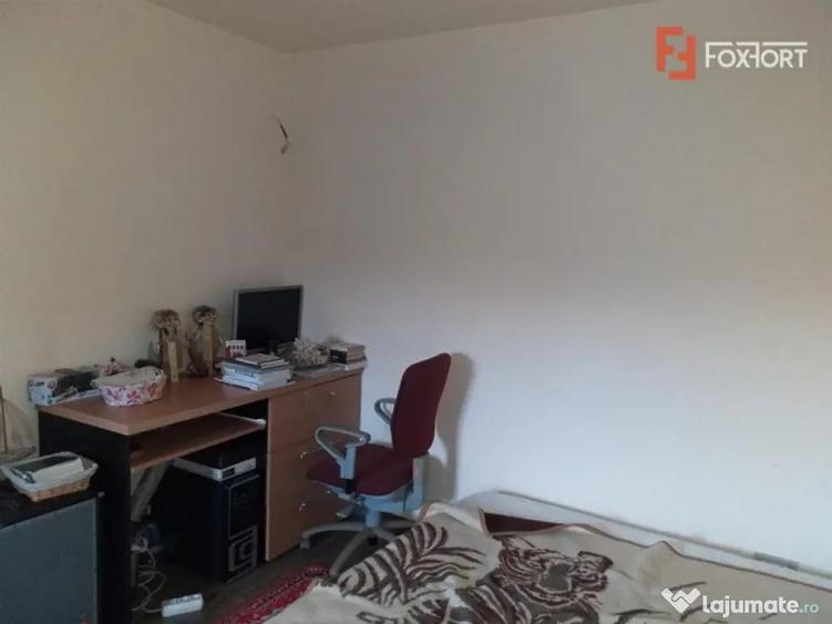 Casă cu 5 camere cu Teren 780 Mp în Șag