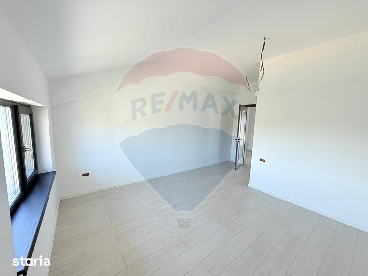 Casă cu 5 camere cu Teren 578 Mp în Cornetu