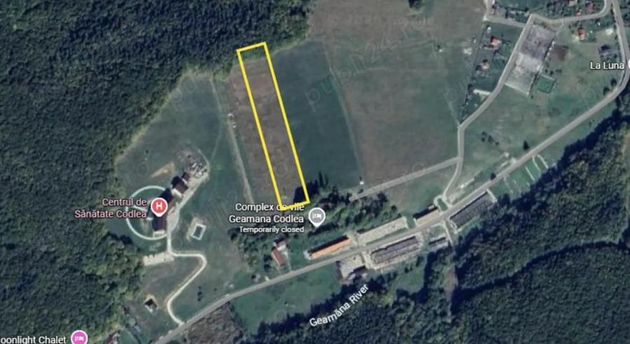 Teren de 4500 mp, în Central