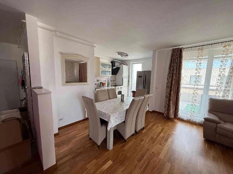 Apartament cu 3 camere decomandat în Bună Ziua