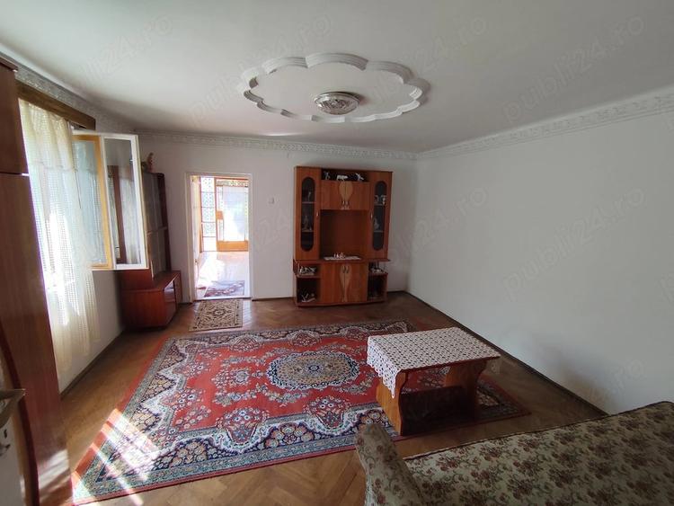 Casă cu 6 camere cu Teren 420 Mp în Breaza