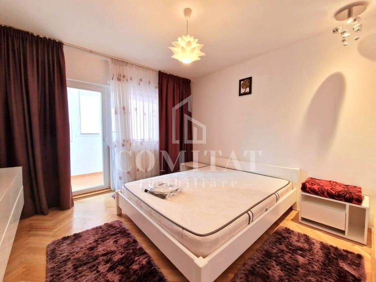 Apartament cu 3 camere decomandat, mobilat în Zorilor