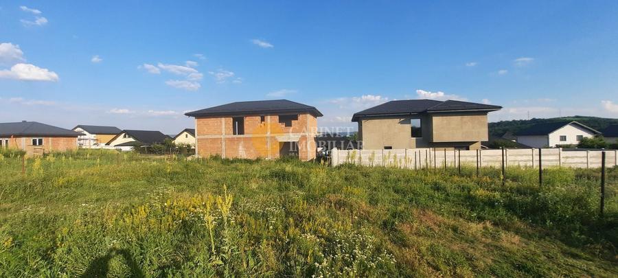 Teren Construcții intravilan de 420 mp, în Valea Adâncă