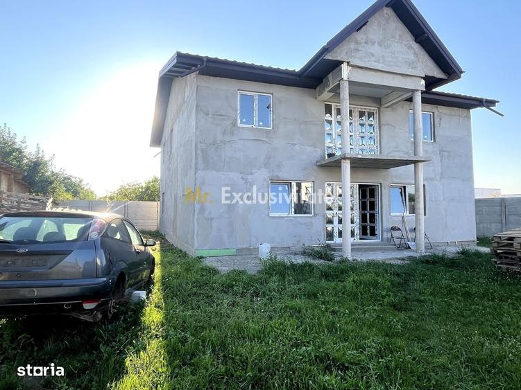 Casă cu 4 camere în Glina