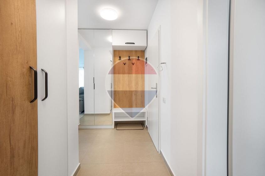 Apartament cu 3 camere decomandat, mobilat în Sânpetru