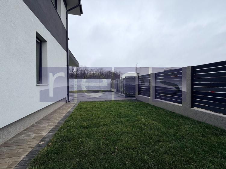 Casă individuală cu 4 camere cu Canalizare în Corbeanca