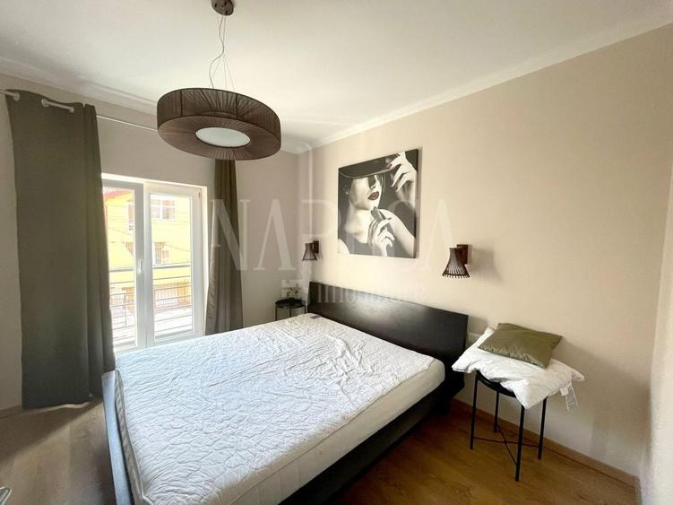 Apartament cu 5 camere semidecomandat în Andrei Mureșanu
