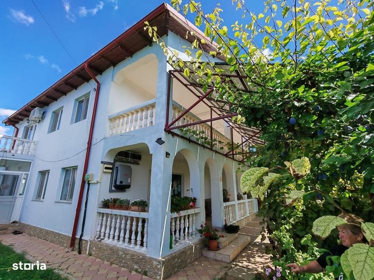 Casă cu 4 camere în Valu lui Traian