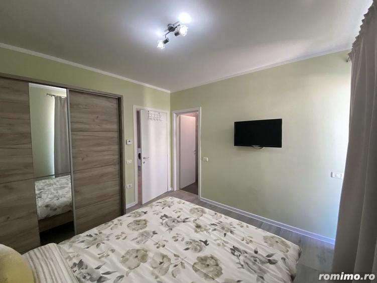 Apartament cu 3 camere decomandat în Dumbrăvița