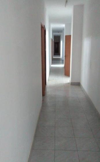 Spațiu comercial, de 928 mp, în Săgeata