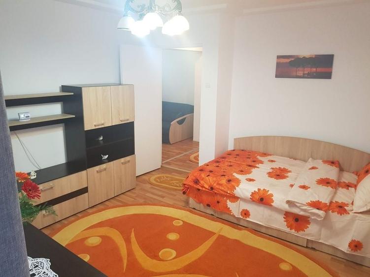 Garsonieră decomandată în Central