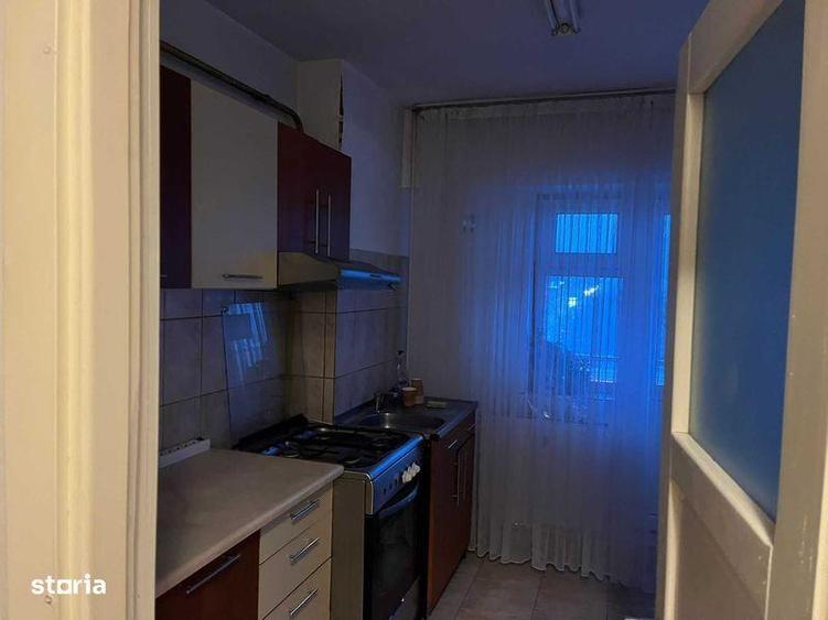 Inchiriez apartament 2 camere zona Metro - 3