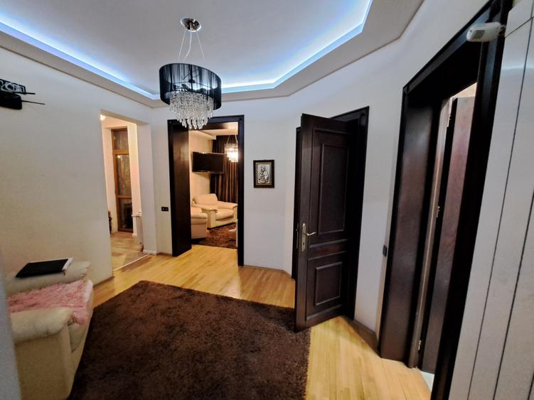 APARTAMENT 5 CAMERE CU SCARA INTERIOARA IN VILA - ANVELOPATA TERMIC ANUL CURENT - 38