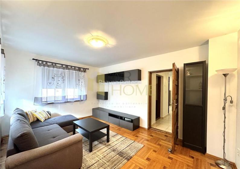 Ansamblu 2 case, 6 camere, garaj, Marasesti Ploiesti Ansamblu 2 case, 6 camere, garaj, Marasesti Ploiesti