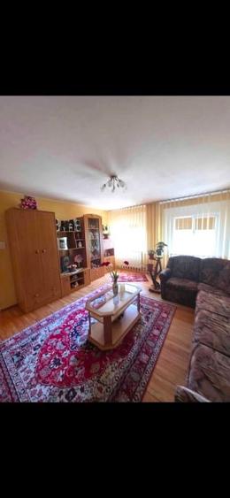 Apartament cu 3 camere decomandat în George Enescu