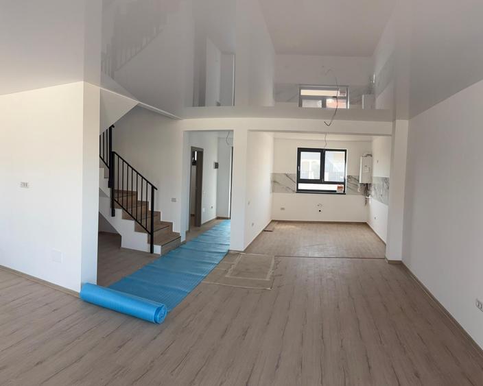 Duplex modern intr-o zona linistita - 1