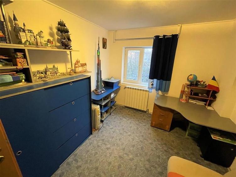 Apartament 3 camere, etaj 3, mobilat+ utilat,CT+AC, zona Pompieri - 9