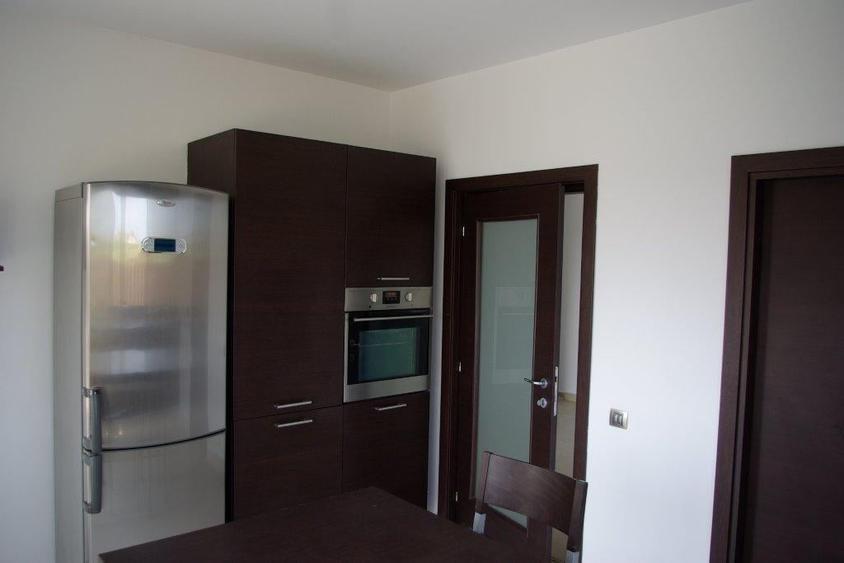 Vanzare  Vila  5 camere  Campul  Pipera - 4